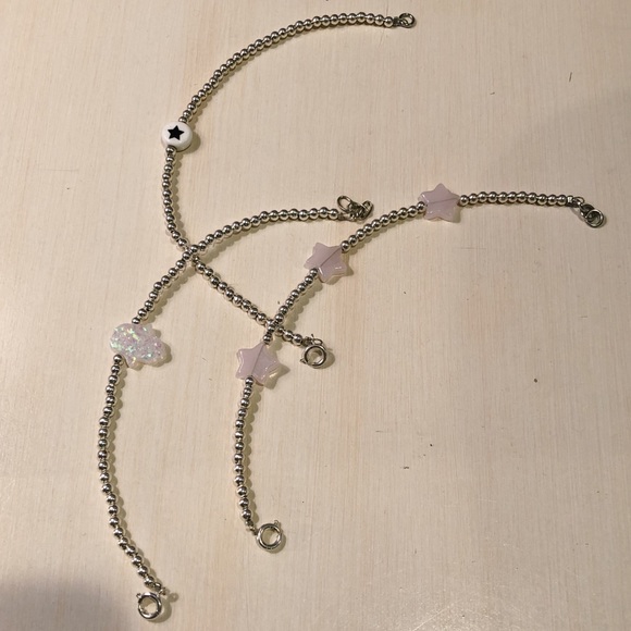 Silver beaded bracelet with opal hand charm - Picture 2 of 2